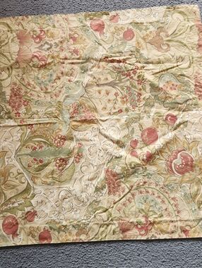 POTTERY BARN Delphine Pillow Shams 2 Standard 2 Euro Floral Organic Pomegranate